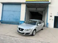 Usado Seat Exeo Sport 143 CV (105 kW) 2011 Beige Berlina