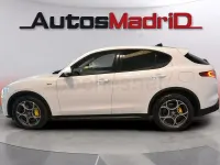 Usado Alfa Romeo Stelvio Sprint 190 CV (139 kW) 2021 Blanco SUV