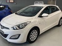 Käytetty Hyundai i30 Base 100 HP (73 kW) 2012 Valkoinen Sedan