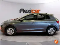 Usado Skoda Fabia Essence 95 CV (69 kW) 2025 Gris Utilitario