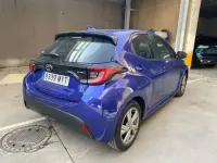 Begagnad Toyota Yaris Hybrid Active 116 HK (85 kW) 2025 Blå