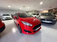 Usado Ford Fiesta ST-Line 101 CV (74 kW) 2017 Rojo Utilitario