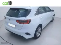 Usado Kia Ceed 120 CV (88 kW) 2021 Blanco Utilitario