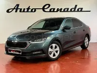 Usado Skoda Octavia Ambition 150 CV (110 kW) 2021 Gris / plata Berlina