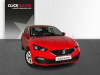 Usado Seat Leon Style 130 CV (95 kW) 2023 Rojo Berlina