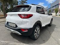 Usado Kia Stonic 84 CV (61 kW) 2022 Blanco SUV