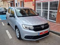 Usado Dacia Sandero Acces 73 CV (53 kW) 2019 Gris / plata Utilitario