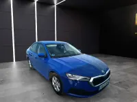Usado Skoda Octavia Active 116 CV (85 kW) 2022 Azul Berlina