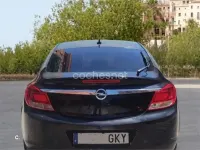 Usado Opel Insignia Sport 130 CV (95 kW) 2010 Negro Berlina