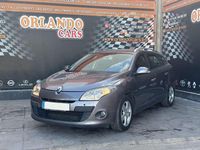 Usado Renault Mégane GrandTour Dynamique 106 CV (77 kW) 2009 Gris / plata Familiar