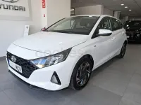 Usado Hyundai i20 100 CV (73 kW) 2022 Blanco Utilitario