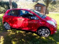 Usado Toyota Yaris 87 CV (63 kW) 2007 Rojo Utilitario