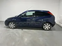 Usado Ford Focus Trend 115 CV (84 kW) 2003 Azul Berlina