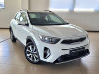Usado Kia Stonic 101 CV (74 kW) 2024 Blanco SUV