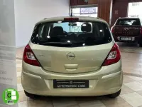 Usado Opel Corsa Enjoy 80 CV (58 kW) 2007 Beige Utilitario