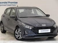 Usado Hyundai i20 100 CV (73 kW) 2025 Gris / plata Utilitario