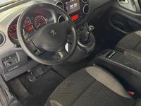 Usado Peugeot Partner Tepee Outdoor 100 CV (73 kW) 2017 Gris Monovolumen