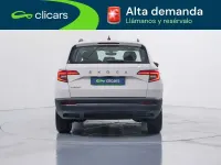 Usado Skoda Karoq Ambition 150 CV (110 kW) 2020 Blanco SUV