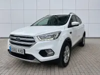 Usado Ford Kuga Titanium 120 CV (88 kW) 2018 Blanco SUV
