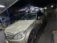 Usado Mercedes C200 136 CV (100 kW) 2010 Gris / plata Berlina