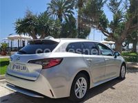 Usado Toyota Corolla Active 122 CV (89 kW) 2021 Gris / plata Familiar