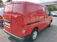 Usado Nissan NV200 85 CV (62 kW) 2010 Rojo Monovolumen