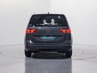Usado VW Touran Advance 150 CV (110 kW) 2022 Gris / plata Monovolumen