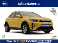 Usado Kia Stonic 101 CV (74 kW) 2023 Amarillo SUV