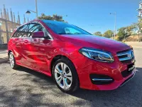 Usado Mercedes B180 122 CV (89 kW) 2018 Rojo Monovolumen