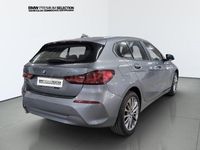 Usado BMW 118 Comfort Edition 136 CV (100 kW) 2024 Gris / plata Utilitario