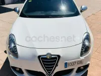 Usado Alfa Romeo Giulietta Distinctive 105 CV (77 kW) 2010 Blanco Utilitario