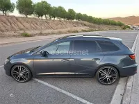 Usado Seat Leon ST 4Drive 300 CV (220 kW) 2020 Gris / plata Familiar