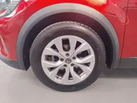 Usado Renault Captur Zen 140 CV (102 kW) 2021 Rojo SUV