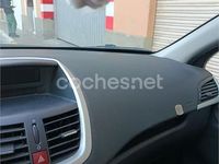 Usado Peugeot 207 75 CV (55 kW) 2008 Gris / plata Berlina
