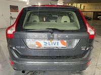 Usado Volvo XC60 R-Design 175 CV (128 kW) 2010 Gris SUV