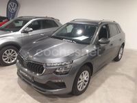 Usado Skoda Kamiq Selection 115 CV (84 kW) 2024 Gris / plata SUV