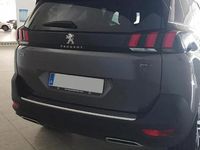 Usado Peugeot 5008 GTi 179 CV (131 kW) 2019 Ekl  pintura smart grey SUV
