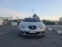 Usado Seat Leon Sport 140 CV (102 kW) 2010 Gris / plata Utilitario
