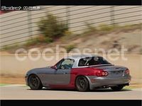Usado Mazda MX5 110 CV (80 kW) 2004 Rojo Descapotable