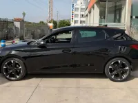 Usado Cupra Leon 150 CV (110 kW) 2023 Negro Utilitario