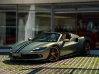 Nuevo Ferrari 296 830 CV (610 kW) 2025 Verde metalizado Descapotable