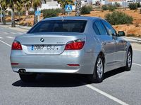 Usado BMW 530 231 CV (169 kW) 2004 Gris / plata Berlina
