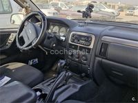 Usado Jeep Grand Cherokee Laredo 163 CV (119 kW) 2002 Gris / plata SUV
