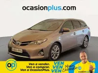 Usado Toyota Auris Touring Sports Active 136 CV (100 kW) 2014 Marrón Familiar