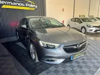 Usado Opel Insignia Innovation 136 CV (100 kW) 2020 Gris / plata Berlina