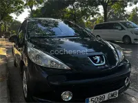 Usado Peugeot 207 70 CV (51 kW) 2009 Negro Berlina