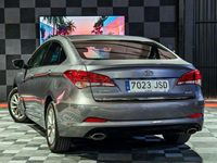 Usado Hyundai i40 115 CV (84 kW) 2016 Gris / plata Berlina