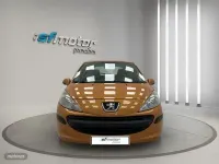 Usado Peugeot 207 75 CV (55 kW) 2007 Naranja Berlina