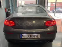Usado Mercedes C300 245 CV (180 kW) 2019 Gris / plata Coupe