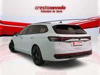 Usado VW Passat R-line 150 CV (110 kW) 2024 Blanco Berlina